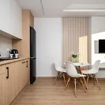 Apartament Pileckiego 59 Z Oddzielną Sypialnią I Bepłatny Parking By Perfect *