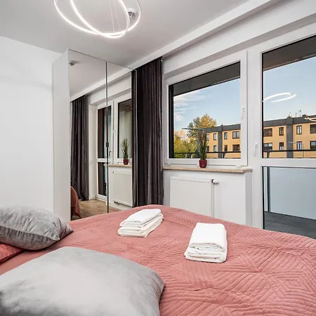 Apartament Pileckiego 59 Z Oddzielną Sypialnią I Bepłatny Parking By Perfect *