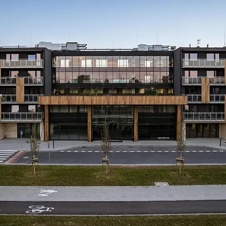Pileckiego 59 Z Oddzielną Sypialnią I Bepłatny Parking By Perfect *