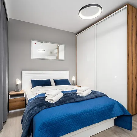 Pileckiego 59 Oddzielna Sypialnia I Beplatny Parking By Perfect *