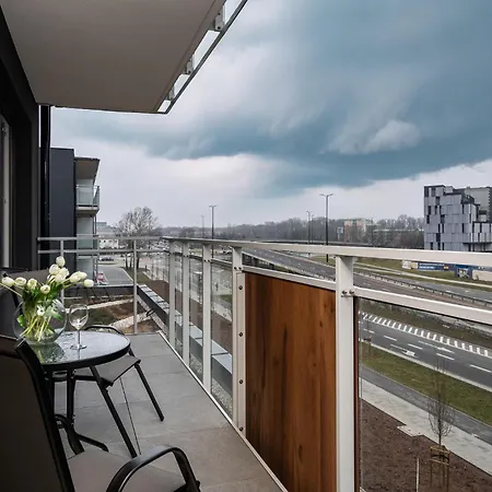 Pileckiego 59 Oddzielna Sypialnia I Beplatny Parking By Perfect وارسو