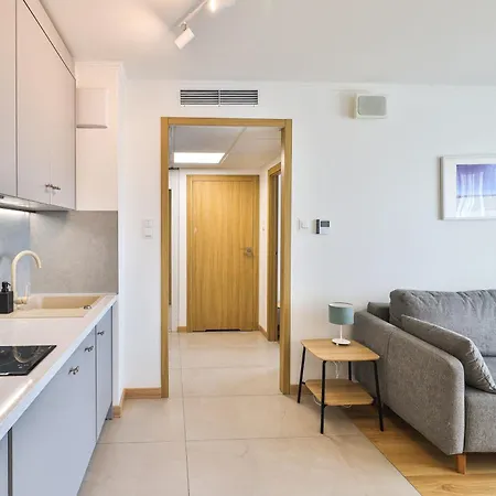 Pileckiego 59 Oddzielna Sypialnia I Beplatny Parking By Perfect *