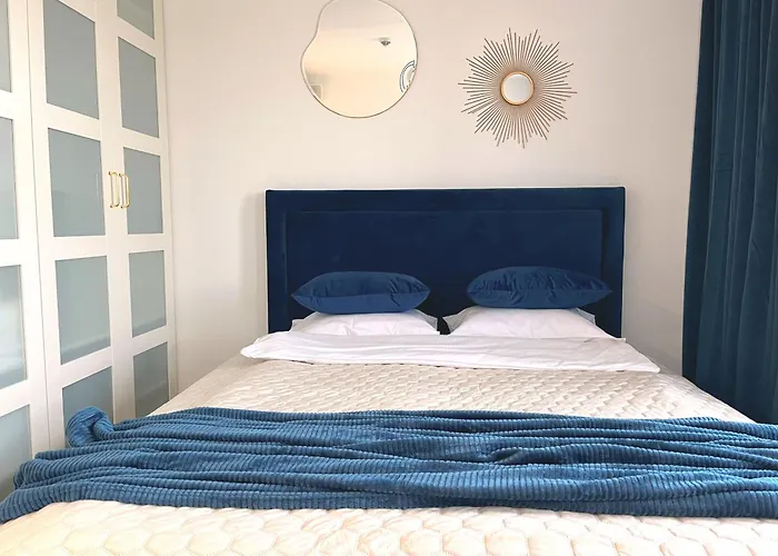 Pileckiego 59 Oddzielna Sypialnia I Beplatny Parking By Perfect *