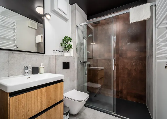 Pileckiego 59 Oddzielna Sypialnia I Beplatny Parking By Perfect *