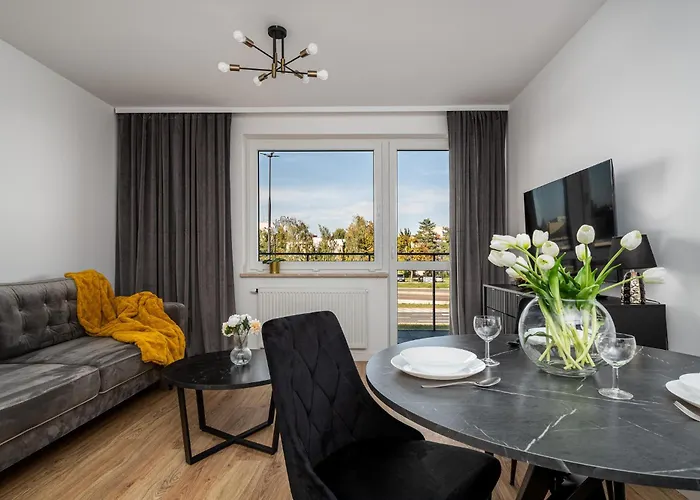 Pileckiego 59 Oddzielna Sypialnia I Beplatny Parking By Perfect Apartment