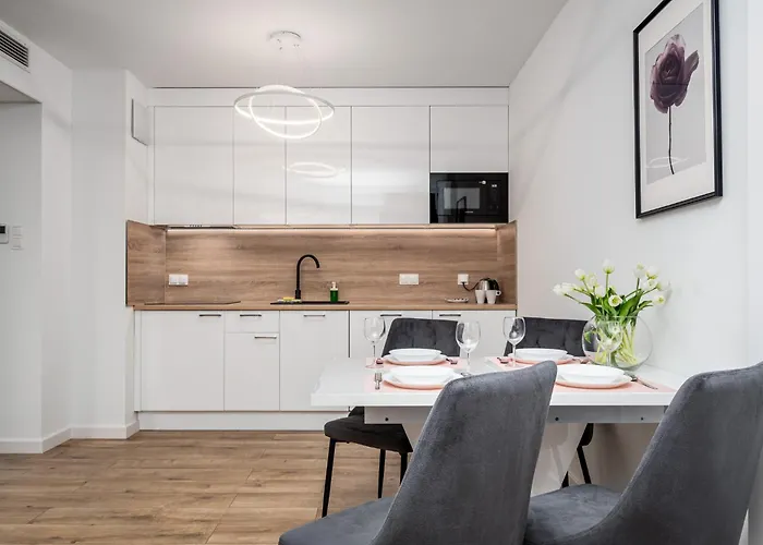 Apartment Pileckiego 59 Oddzielna Sypialnia I Beplatny Parking By Perfect