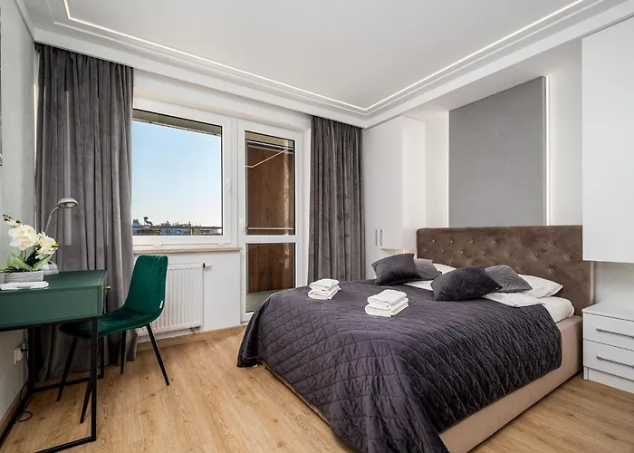 Apartment Pileckiego 59 Oddzielna Sypialnia I Beplatny Parking By Perfect Warsaw