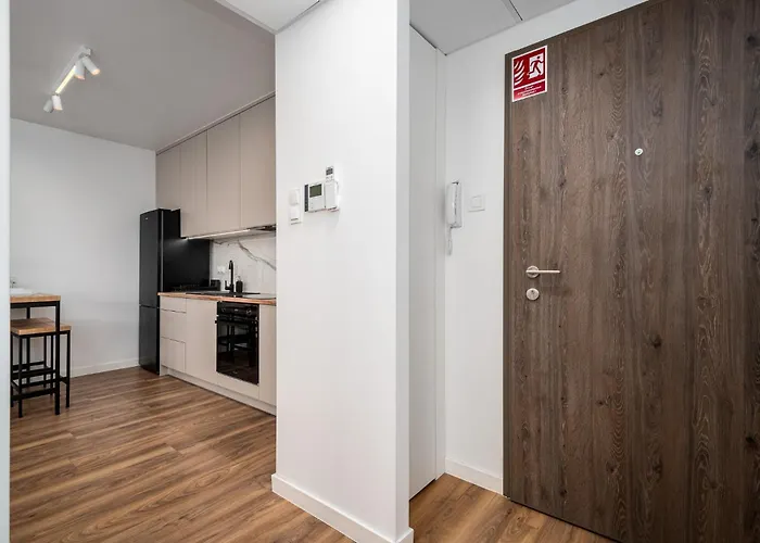 Apartment Pileckiego 59 Oddzielna Sypialnia I Beplatny Parking By Perfect *