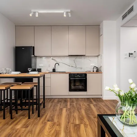 Apartment Pileckiego 59 Oddzielna Sypialnia I Beplatny Parking By Perfect Warsaw