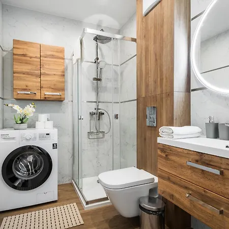 Pileckiego 59 Oddzielna Sypialnia I Beplatny Parking By Perfect Apartamento Varsovia