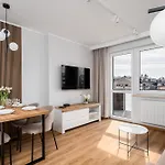 Pileckiego 59 Oddzielna Sypialnia I Beplatny Parking By Perfect Apartamento